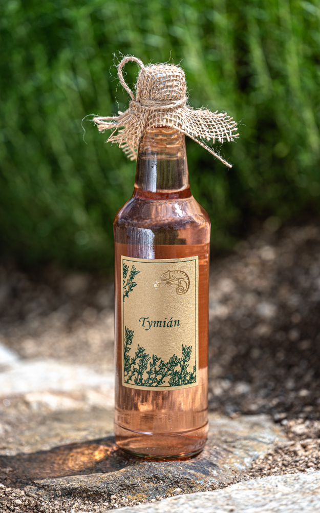 Bylinkový sirup Tymián z Bylinkarium Katov, oceněný značkou kvality Klasa.